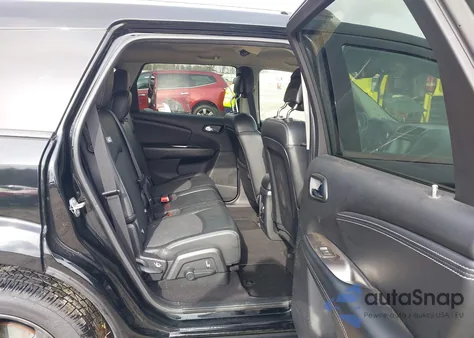 2015 Dodge Journey Crossroad z USA, uszkodzony, nr VIN 3C4PDCGG8FT632568